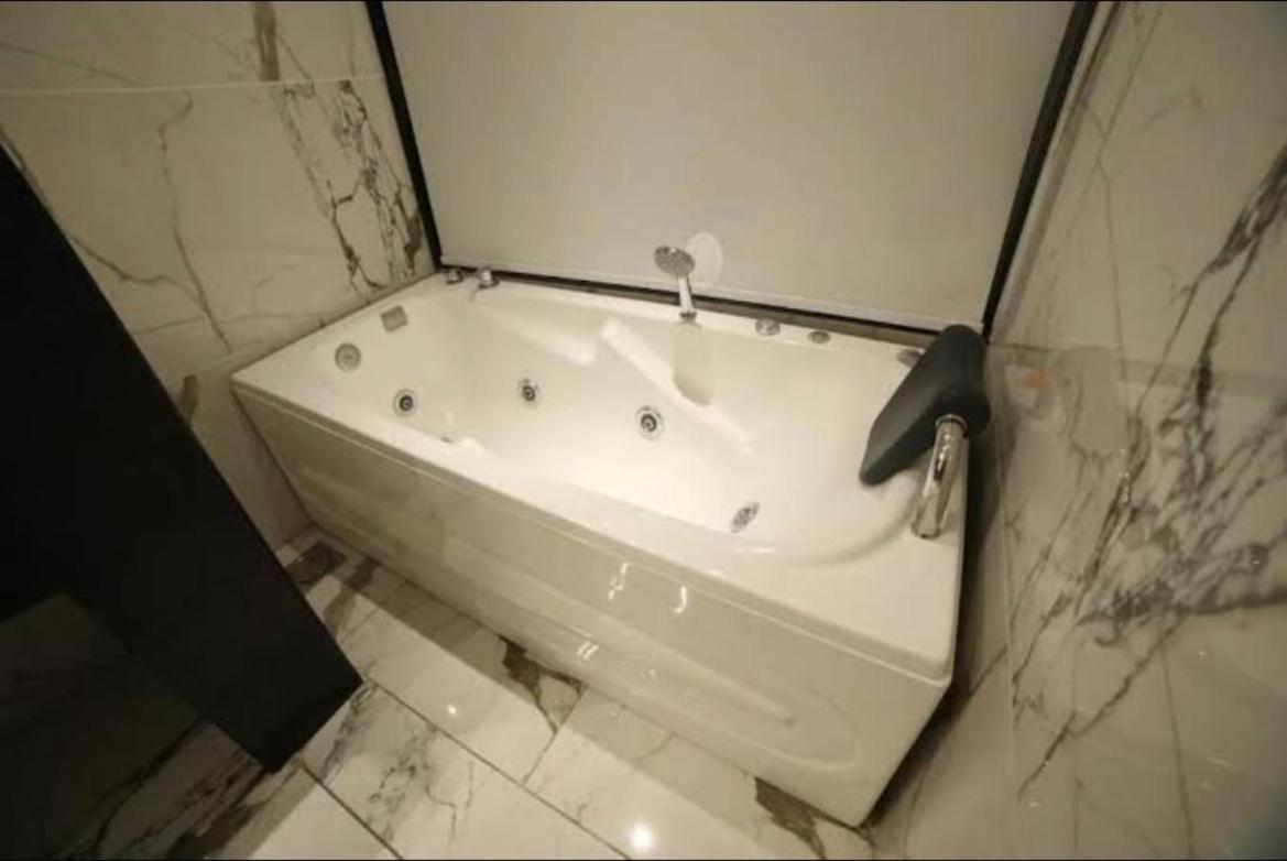 Grand Ittehad Boutique Hotel Lahore Buitenkant foto